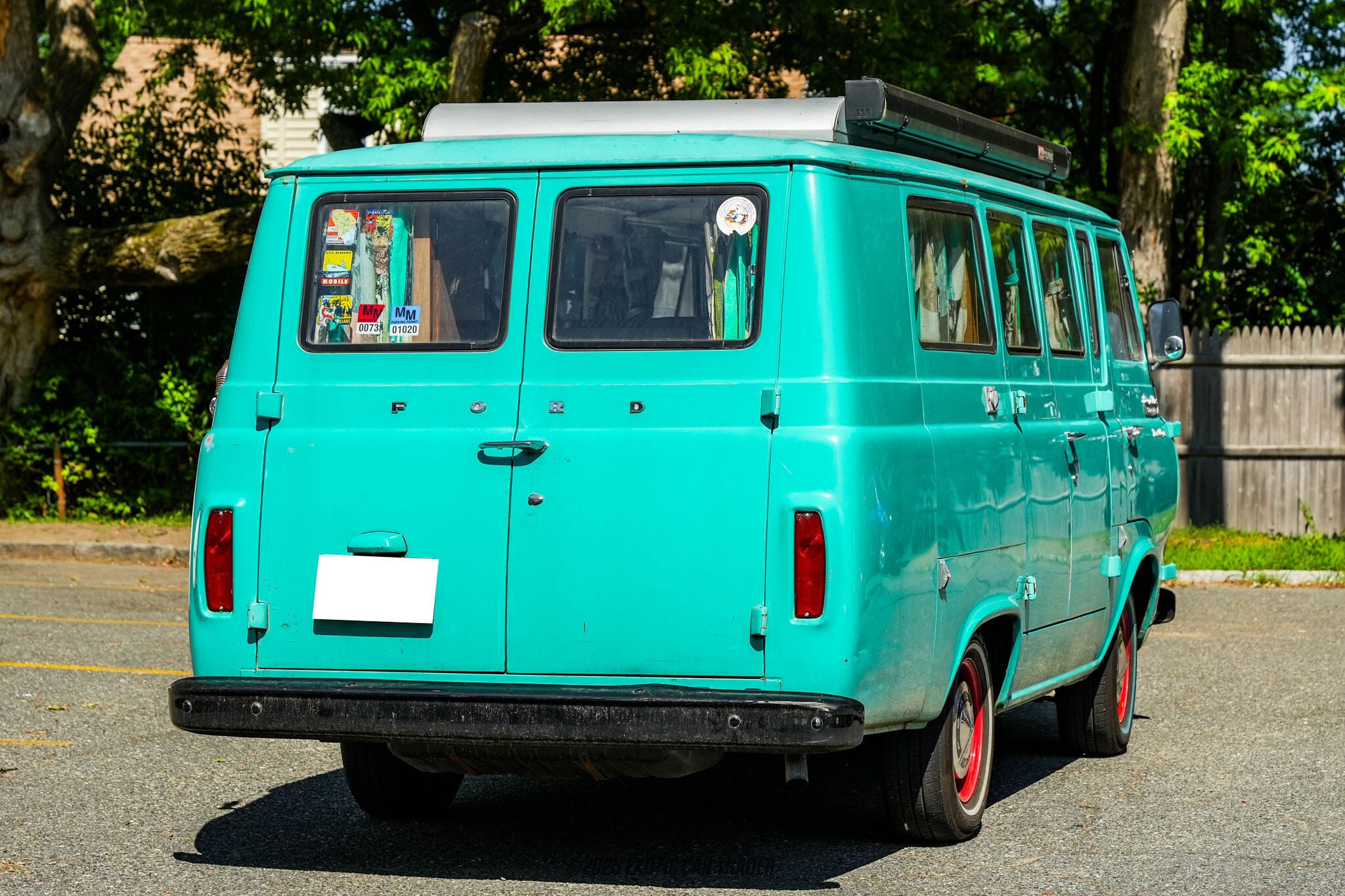 激レア ダブシティ 1965 FORD ECONOLINE JADA DUB CITY 1965 FORD ECONOLINE 1:24 RED 2T BABY MOON | eBay